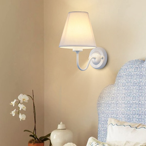 Lampada da parete per camera da letto, stile americano, per hotel, corridoio e passaggio, a LED, con controllo vocale - Product Image 1