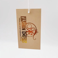 Étiquette volante en papier Fournisseur Logo de marque personnalisé Vêtement Étiquette volante en carton blanc avec ficelle et épingle de sûreté
