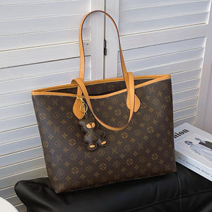 Sac à main de grande capacité de luxe fourre-tout pour femmes sac à main élégant pour dames à la mode sac à bandoulière polyvalent pour les femmes - Product Image 3