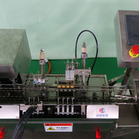 Machine de remplissage et de scellage d'ampoules en plastique de liquide pneumatique de qualité