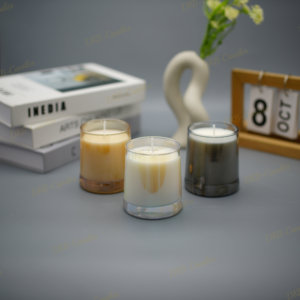 Vente en gros de cadeaux de Noël bougie parfumée en verre coloré de grande capacité 100% bougies d'aromathérapie en cire de soja avec cristal naturel - Product Image 2