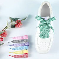 Lacets plats en satin de polyester doux de 1,5 cm de large, paire, motif écossais coloré, sportifs pour baskets femme