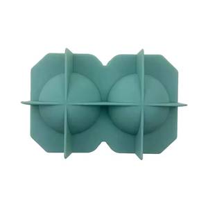 Moule à glace créatif en silicone à 2 cavités en forme de balle de golf, écologique, flexible et durable - Product Image 6