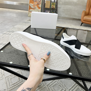 Baskets blanches à enfiler avec bande élastique, bout rond, tige synthétique, semelle extérieure en caoutchouc, chaussures de marche toutes saisons - Product Image 6