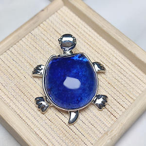 Pendentif tortue en pierre naturelle de cristal, artisanat de guérison, ornement de table mignon, bijoux tendance - Product Image 3