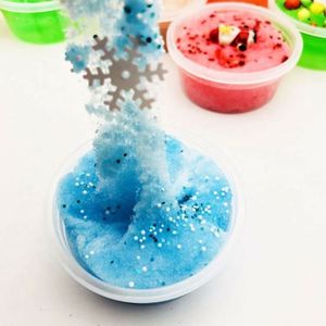 Kit de Plastilina Suave de Arcilla Rosa para Navidad, con Contenedor de Plástico y Decoraciones de Muñeco de Nieve, Unicornio, Copo de Nieve, Frutas y Donuts - Antiestrés - Product Image 6