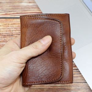 กระเป๋าสตางค์ผู้ชาย RFID หนังแท้ พร้อมช่องใส่เหรียญ แบบสามพับ - Product Image 1
