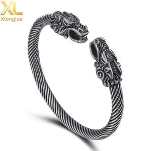 Bracelets en acier inoxydable Viking Nordique Dragon Loup, tendance unisexe, ouverts, rétro, cadeau de mariage WZC014, ensemble de bijoux personnalisés en gros - Product Image 1