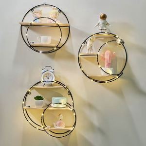 Estante de Pared Decorativo de Hierro sin Perforaciones con Luz, Estante de Almacenamiento para Decoración del Hogar, Adecuado para Sala de Estar y Dormitorio - Product Image 2