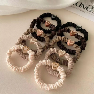 Elastici per capelli a forma di cuore in seta color caffè, stile coreano, dolce accessorio per capelli, lunghezza normale - Product Image 4