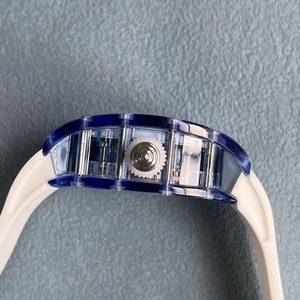 Reloj de Buceo Mecánico Automático de Edición Limitada de Lujo, Transparente, con Incrustaciones de Diamantes Rosas, Esqueletizado, con Tourbillon y Reserva de Marcha - Product Image 3