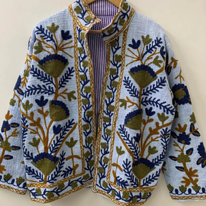 Veste courte TNT Suzani faite à la main Veste courte brodée Kashmiri Veste courte à col Mandarin Manteau de style bohème - Product Image 1