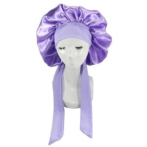 Bonnet de nuit et de douche en satin pour femmes, grande taille, avec large bande réglable et bord noué, idéal pour les tresses et les coiffures volumineuses - Product Image 4