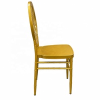 Chaise de banquet empilable en métal doré OEM ODM, chaise Chiavari durable à dossier croisé en fer pour événements de mariage, hôtels et extérieur
