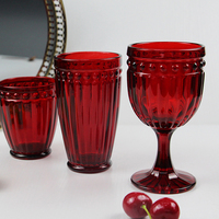 Vente en gros de verres à vin de couleur personnalisée gobelet rouge de Noël côtelé en verre vert vintage gobelet en verre gobelets en verre vintage