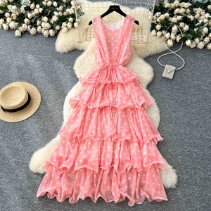 Robe d'été décontractée à pois sans manches et cintrée pour femme, sensation premium - Product Image 2