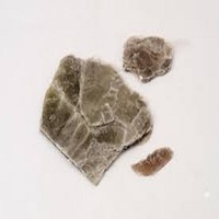 Mica en paillettes de Muscovite indienne, qualité protection incendie, provenance Rajasthan, vente en gros, 13,3-32% Al2O3, 37-56% SiO2, United Stone Ltd.