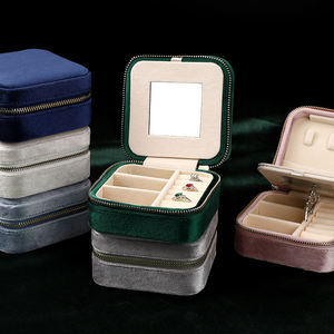 卸売高級ジュエリー包装ケース最高品質ベルベットジュエリーボックスカスタムロゴトラベルジュエリーボックスオーガナイザーミラー付き - Product Image 4