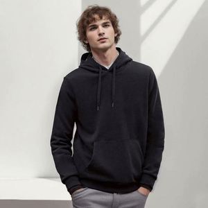 Nouveau Hoodie Personnalisé Noir en Coton Respirant et Élégant pour Hommes Sportifs – Idéal pour les Innovateurs de la Mode - Product Image 2