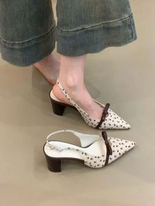 Sandales élégantes à enfiler, style féerique, avec nœud floral à la française, talon épais et bandeau intégré - Product Image 5
