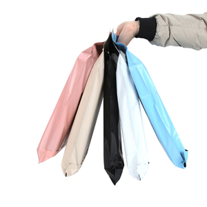 택배 배송 및 우편 포장용 손잡이가 있는 맞춤형 인쇄 퇴비성 재활용 찢어지지 않는 우편물 가방 - Product Image 2