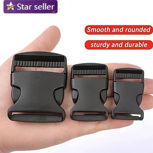 مشبك بلاستيكي للحزام قابل للتخصيص بشعار محفور بالليزر، مشبك تكتيكي غربي سريع التحرير، أداة تعديل حزام حقيبة الجولف - Product Image 1