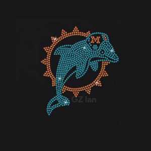 <span class=keywords><strong>Miami</strong></span> cá heo tùy chỉnh đội bóng đá Logo pha lê chuyển hot-sửa chữa sắt vá Rhinestone phẳng hình dạng kim cương Giày Hot Bán - Product Image 3
