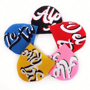 Gorro de Invierno Unisex al por Mayor con Diseño Jacquard, Gorro de Spandex con Logo Personalizado, Alta Calidad, Bajo Precio, para Uso Comercial y en la Playa - Product Image 2