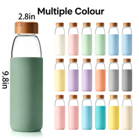 Bouteille d'eau en verre borosilicate transparent de 700 ml avec logo personnalisé, couvercle en bambou et manchon en silicone antidérapant pour les boissons