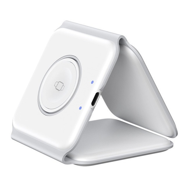 3 in 1 Foldable Magnetic Wireless Charging Station for Mobile Phones Fast Charging Desktop Chargers Stand