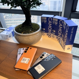 ลดราคา มือถือราคาถูก สมาร์ทโฟน 5G Camon 50 Pro หน้าจอ 6.8 นิ้ว แบตเตอรี่ 6150 มิลลิแอมป์ ความจุ 512GB ปลดล็อคแล้ว ระบบ Android 15 ปลดล็อคทั่วโลก - Product Image 6
