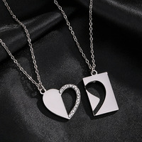 TD Paar Matchende Hart Ketting, Gegraveerde RVS Halve Hart Puzzelhanger met CZ, Valentijnscadeau voor Liefhebbers