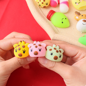 Juguetes Blandos Mini Squishy Kawaii de Animales al por Mayor para Niños, Lindos Juguetes Mochi de Dinosaurios de Halloween y Navidad, Pequeños Juguetes Sensoriales Antiestrés - Product Image 6