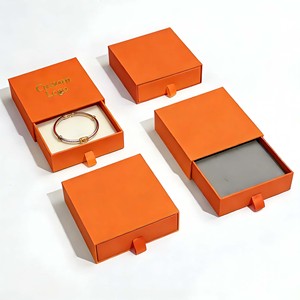 Caja de Joyería de Cartón Mate Reciclable con Logotipo OEM en Relieve, Caja de Regalo Pequeña para Collares y Anillos - Product Image 2