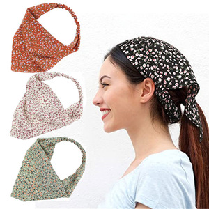 Sciarpa <span class=keywords><strong>per</strong></span> <span class=keywords><strong>capelli</strong></span> con stampa floreale nuova moda boemia triangolare <span class=keywords><strong>bandane</strong></span> da <span class=keywords><strong>donna</strong></span> elastici <span class=keywords><strong>per</strong></span> <span class=keywords><strong>capelli</strong></span> sciarpa <span class=keywords><strong>per</strong></span> <span class=keywords><strong>capelli</strong></span> accessori - Product Image 1