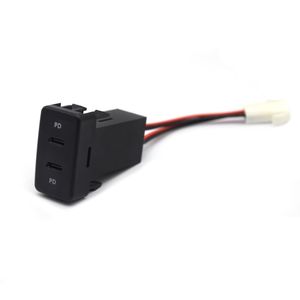 Chargeur de téléphone portable à double PD à charge rapide avec ports USB et connexion filaire pour Toyota (grande ou petite taille) avec trous de commande centrale réservés - Product Image 1