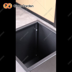 Pot de fleurs carré en acier Corten écologique galvanisé avec un design traditionnel de ferme pour une utilisation au sol à la maison et au jardin - Product Image 3