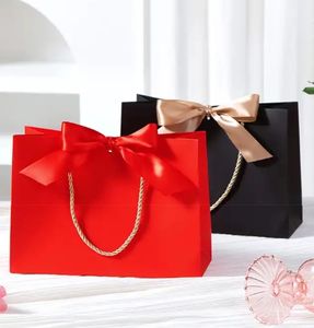 Sacs cadeaux personnalisables en carton recyclé écologique avec ruban pour produits de soin de la peau, logo personnalisé - Product Image 5