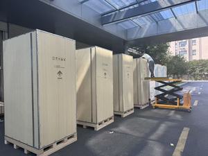 แบตเตอรี่ลิเธียมไอออนคุณภาพสูงแบบ Deep Cycle ขนาด 215 กิโลวัตต์ชั่วโมง สำหรับระบบกักเก็บพลังงานแสงอาทิตย์ ระบบระบายความร้อนด้วยของเหลว/อากาศ ขนาด 241 กิโลวัตต์ชั่วโมง 261 กิโลวัตต์ชั่วโมง 215 กิโลวัตต์ชั่วโมง - Product Image 3