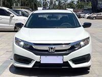 Voiture d'occasion pratique Honda Civic 2017 1.0T 6MT 180TURBO Comfort Edition Berline LHD fiable pour l'exportation
