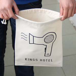 Sac à linge en toile brodée blanche en gros, réutilisable, recyclable, joli sac en coton avec cordon de serrage - Product Image 1