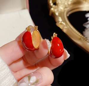 Pendientes de tuerca geométricos de aceite de goteo rojo y verde chapados en oro estilo Hoc de moda con ajuste de bisel hecho de aleación de zinc - Product Image 3