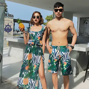 Pakaian Renang Pasangan Motif Bergaris, Celana Pendek Pantai Pria dan Bikini Seksi (Satu Set Termasuk Rok Wanita dan Celana Pendek Pria)