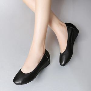 Scarpe eleganti da <span class=keywords><strong>donna</strong></span> con <span class=keywords><strong>tacco</strong></span> a zeppa comode mocassini piatti in vera pelle a piedi nudi per l'estate - Product Image 3