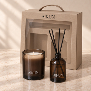 Aikun 100ML Tan Box, Ensemble diffuseur à bâtonnets et bougie, en pot en verre ambré, avec impression de logo, parfum au choix, longue durée, faible MOQ, réponse rapide, pour la maison et les boutiques - Product Image 1