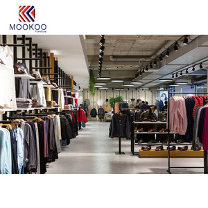 Personalizzare i moderni espositori per <span class=keywords><strong>abbigliamento</strong></span> galleggiante e angolare a 6 scaffali in legno per <span class=keywords><strong>l</strong></span>'interior Design del negozio al dettaglio - Product Image 2