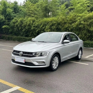 Volkswagen <span class=keywords><strong>Bora</strong></span> 2016 1.6L Comfortline, Automático de 6 Velocidades, 5 Plazas, Volante a la Izquierda, Sedán Compacto de Gasolina - Product Image 1