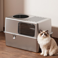 Bac à litière extra large en acier inoxydable entièrement fermé anti-éclaboussures avec couvercle et design de toilette pour chat détachable