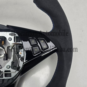 Nouvelles arrivées en stock : Volant sport en fibre de carbone forgée et Alcantara avec bande rayée pour BMW E60 2007 - Product Image 2