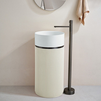 Meuble-lavabo moderne sur pied en bois avec petit lavabo intégré et rangement pour salle de bain